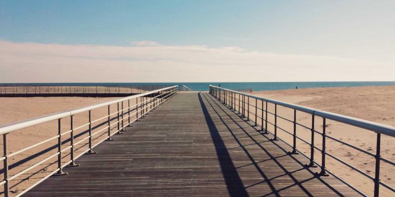 从赛博朋克到编程现实：NFV与CNF的技术演进与开发实战